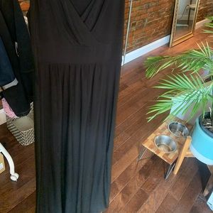 Black stretchy maxi dress